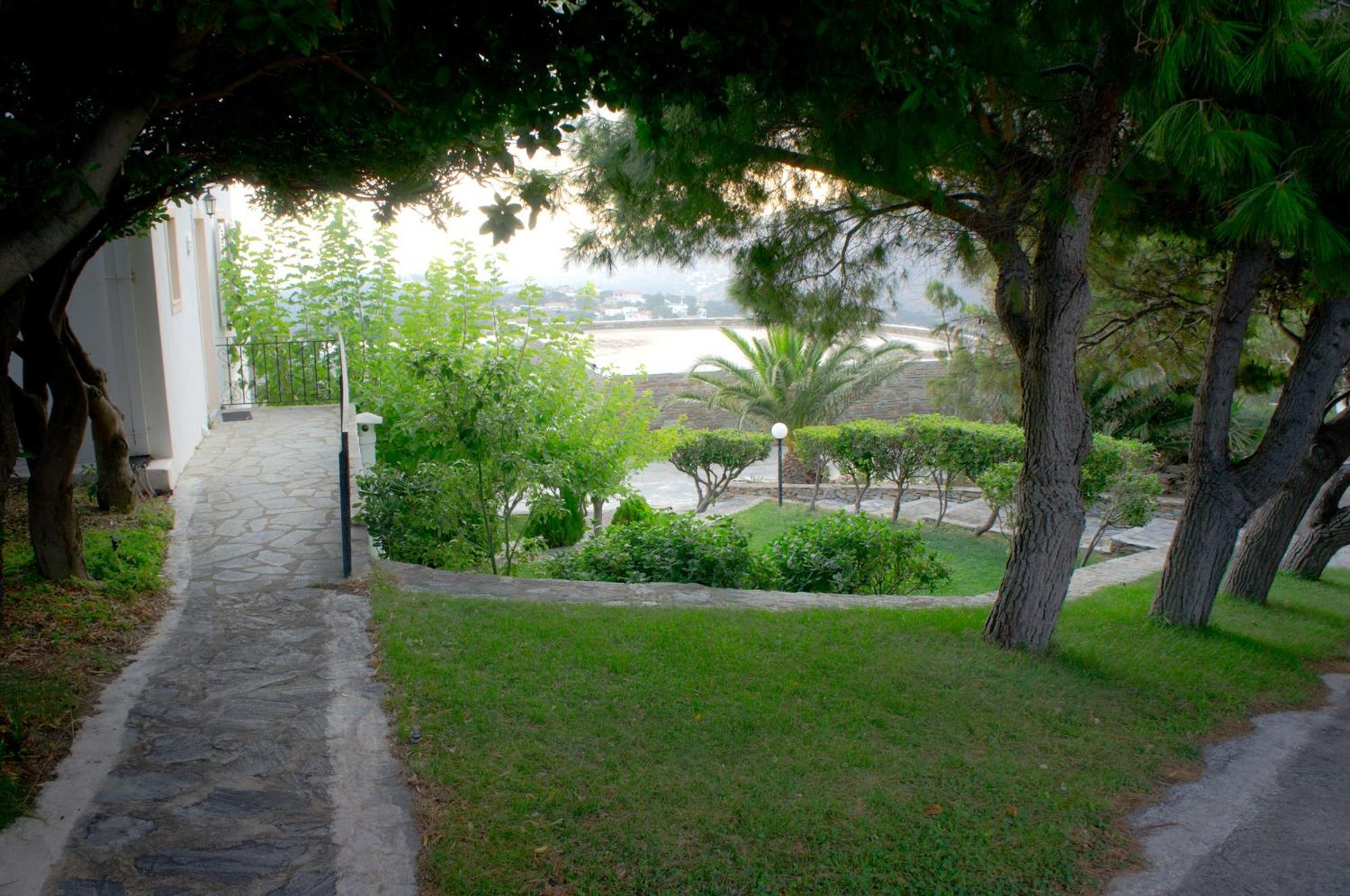 Aiolos Hotel 3*