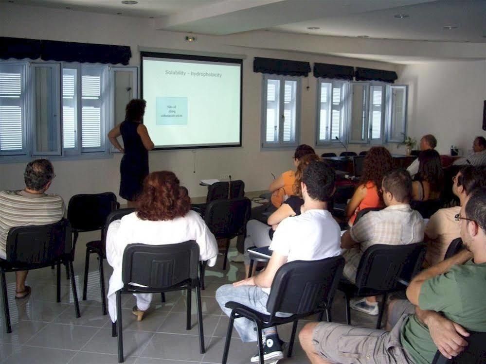 Aiolos Hotel