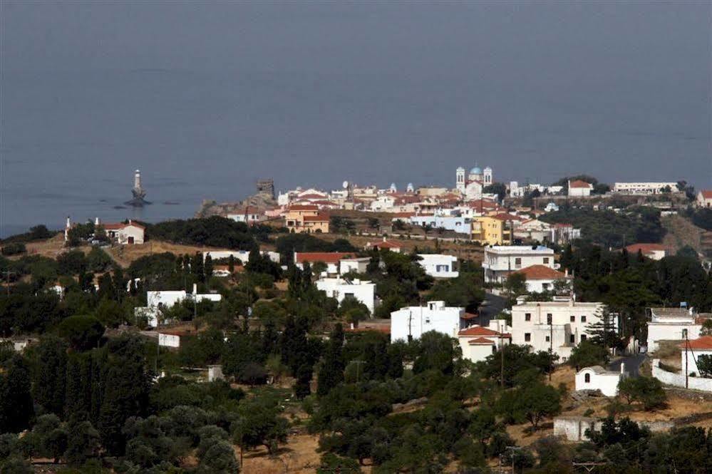 Aiolos Hotel Ménites